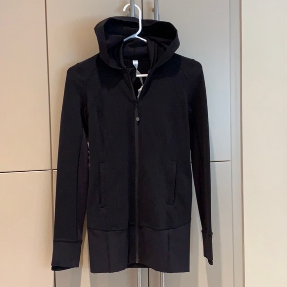 lululemon athletica Jackets & Blazers - New Lululemon Athletica black zip up jacket with hood